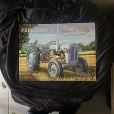plaque émaillée TRACTEUR FERGUSON 35 GOLD BELLY 300 X 400 Mm