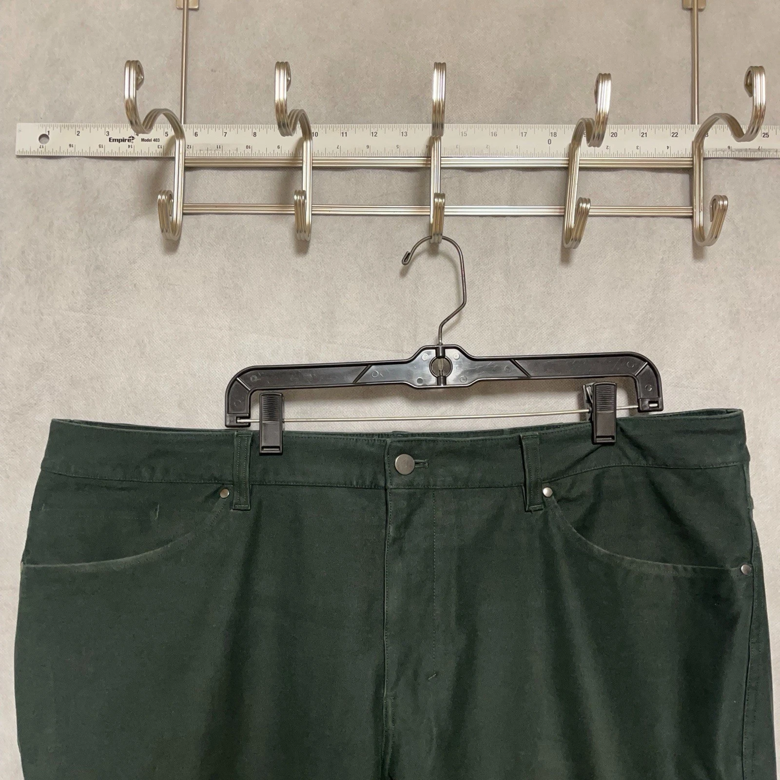 Lululemon Pants Men 42x33 Green ABC Classic Fit 5 Pocket Warpstreme Chino Casual