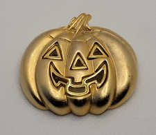 Casual Corner Vintage Gold Tone Jack O Lantern Pumpkin Brooch Halloween Pin