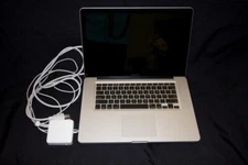Apple MacBook Pro Core i5 2.4 GHz” 2010, Water Damage, Selling for Parts Only 