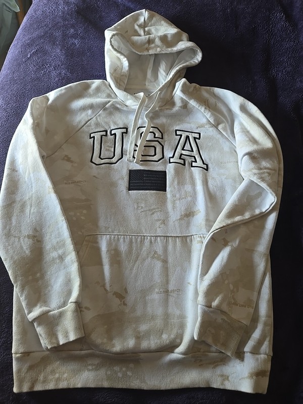 Mens UNDER ARMOUR  FREEDOM USA  Camo Off White Hoodie Med Loose Fit Great