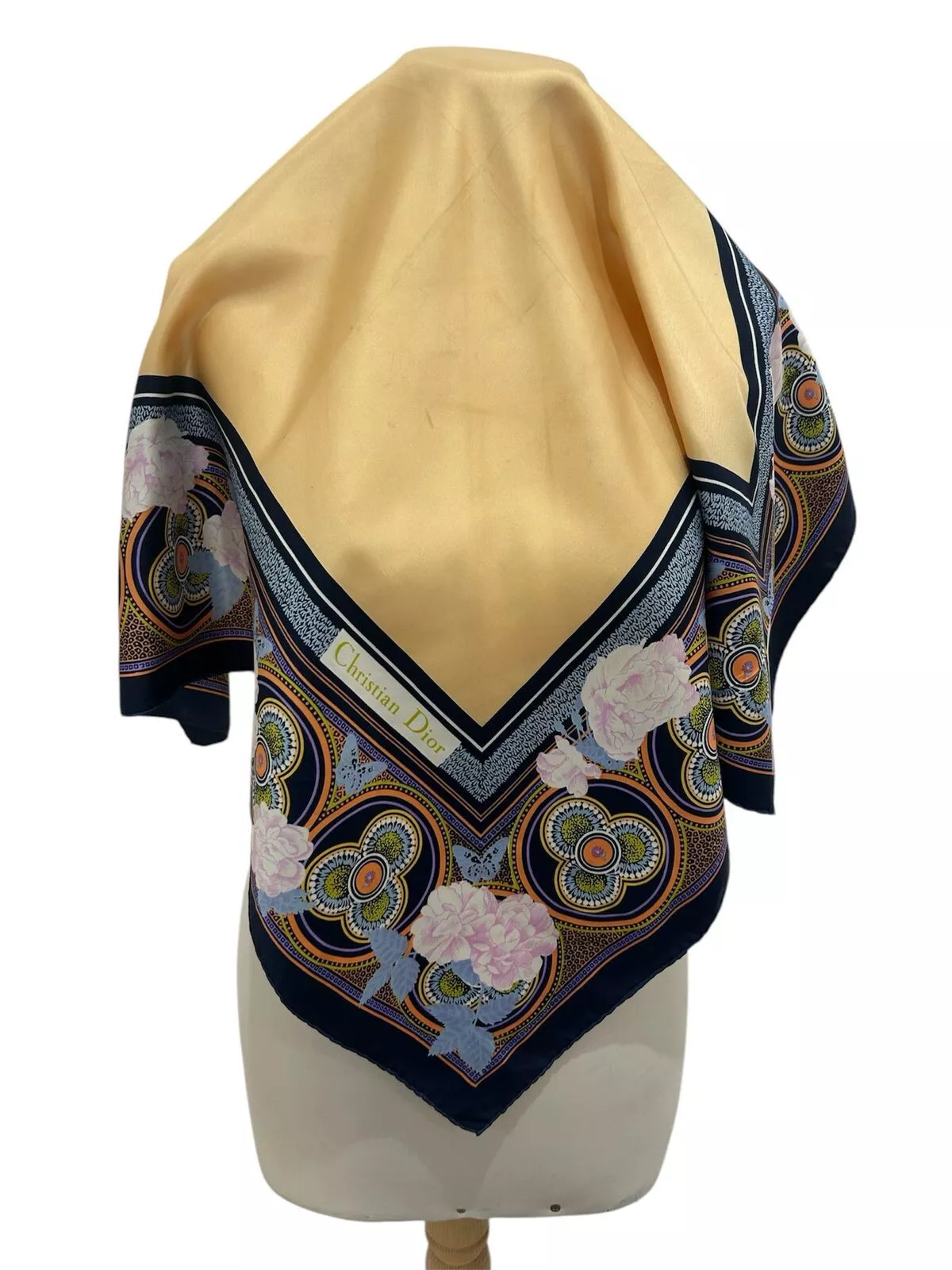 S18# Foulard Christian Dior soie multicolore 30/29 pouces a tache