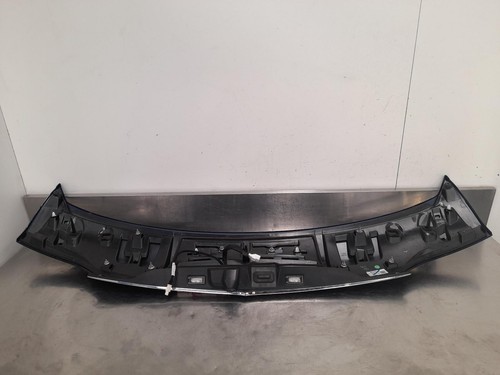 MASERATI LEVANTE TAILGATE GARNISH CENTRE M161 07/2016-2024 764657 - Picture 3 of 12