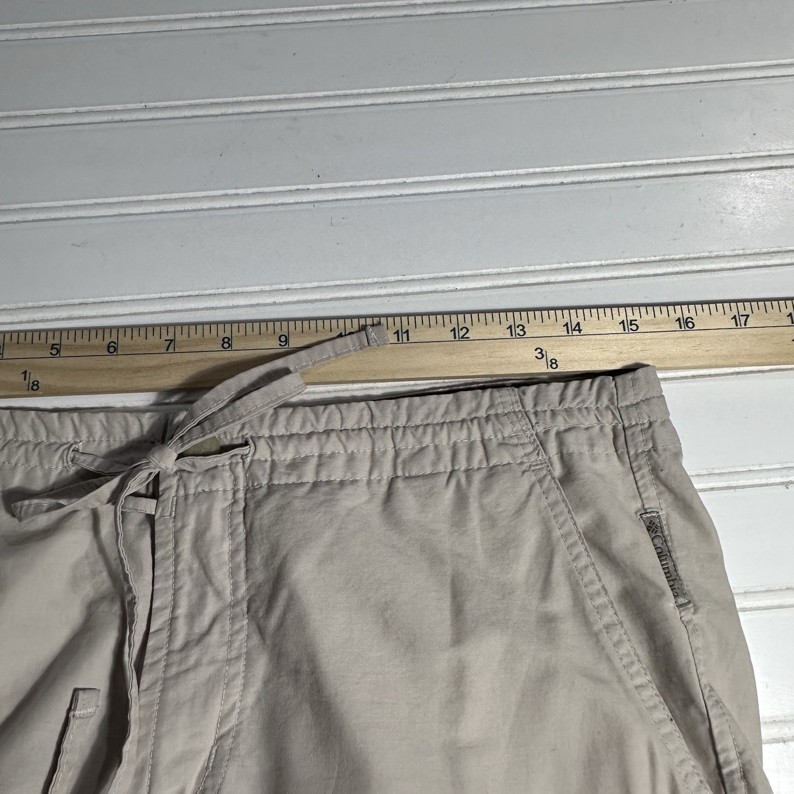 Columbia Tan Lightweight Capri Pants Women’s Small thumbnail 9