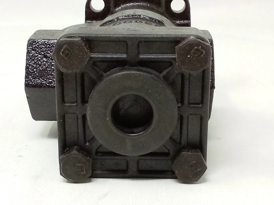 McDonnell & Miller SA51-101-102 Valve and Strainer Assembly replacement kit - Image 3 of 4