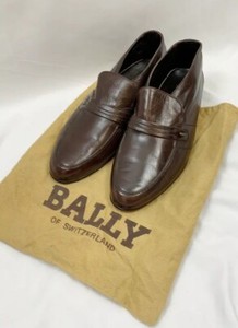 bally classic loafers