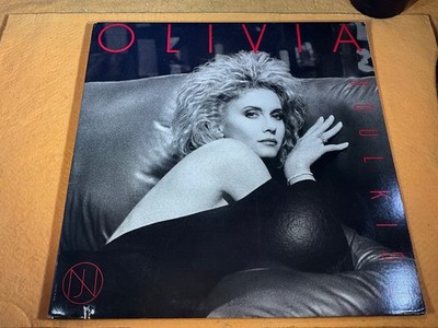 C6-53 OLIVIA NEWTON-JOHN Soul Kiss - 1985 - MCA 6151 - RECORD