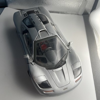 Maisto 1993 McLaren F1 1/18