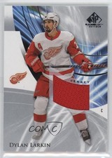 2020-21 Upper Deck SP Game Used Silver Jersey Dylan Larkin #12 1pf0