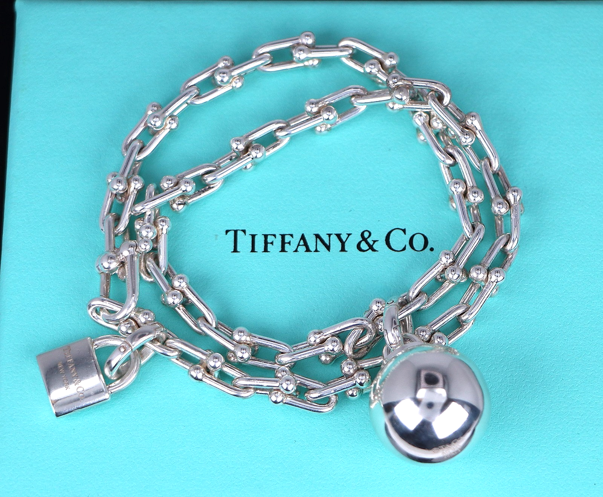 $3300 Tiffany Co 45.4g Sterling Silver Hardwear Ball Padlock Small