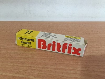 Humbrol England Tube Polystyrol Cement BRITFIX 77 MIB 70er Jahre