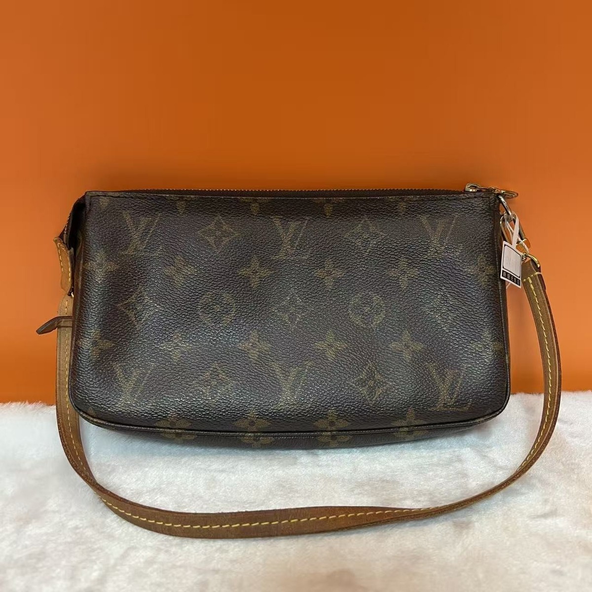 Louis Vuitton Pochette Accessoires Monogram Shoulder  LOUIS VUITTON Authentic Brown Monogram Leather Pochette Shoulder Bag main image 1