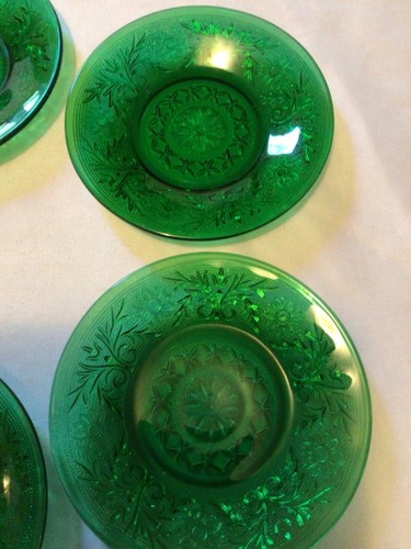 Emerald Green Small Under Plates~Set Of 5~4.5”Depression~Anchor Hocking~Stunning - Picture 5 of 7