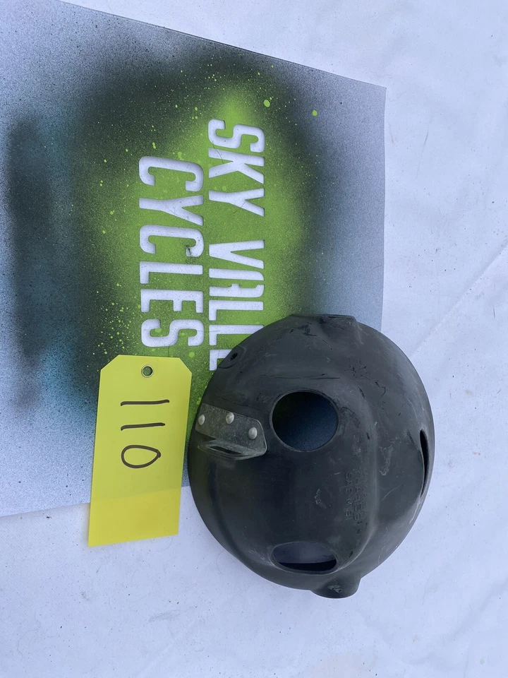 1982 Yamaha XS400 Maxim Headlight Bucket YHA-158 - Image 3 of 4