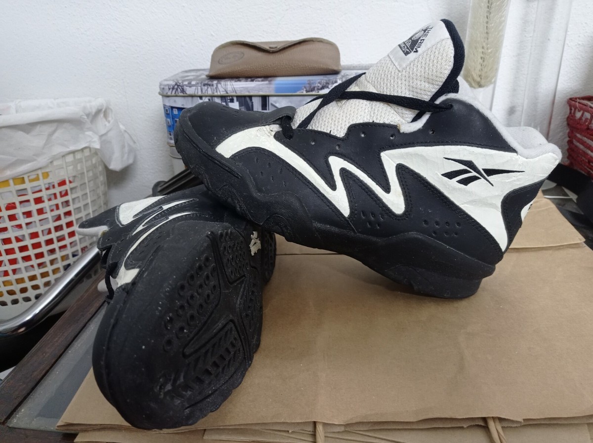 90,S VTG REEBOK ATR MID SZ 8,5(41) ABOVE THE RIM BASKETBALL