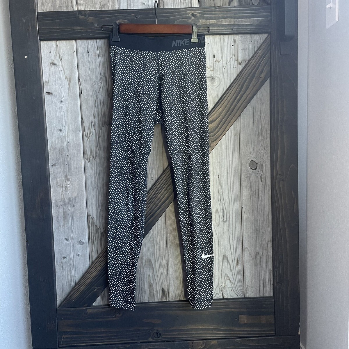nike pro polka dot leggings