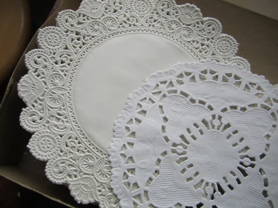 DE COLECCIÓN 1000 PIEZAS 6" NORMANDÍA ENCAJE BLANCO TAPETE PAPEL REDONDO ELEGANTE CAJA MANUALIDADES Foto 3 de 4