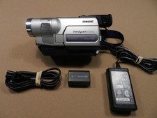 Sony Handycam Vision CCD-TRV318 560x Digital Zoom 2.5" LCD Hi8 Video Camcorder