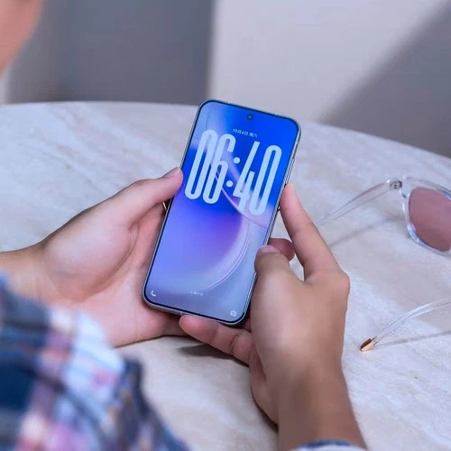 Vivo X300 5G Mobile Phone 6.31 Inch 120Hz Dimensity 9500 200MP Triple Camera NFC - Picture 15 of 48