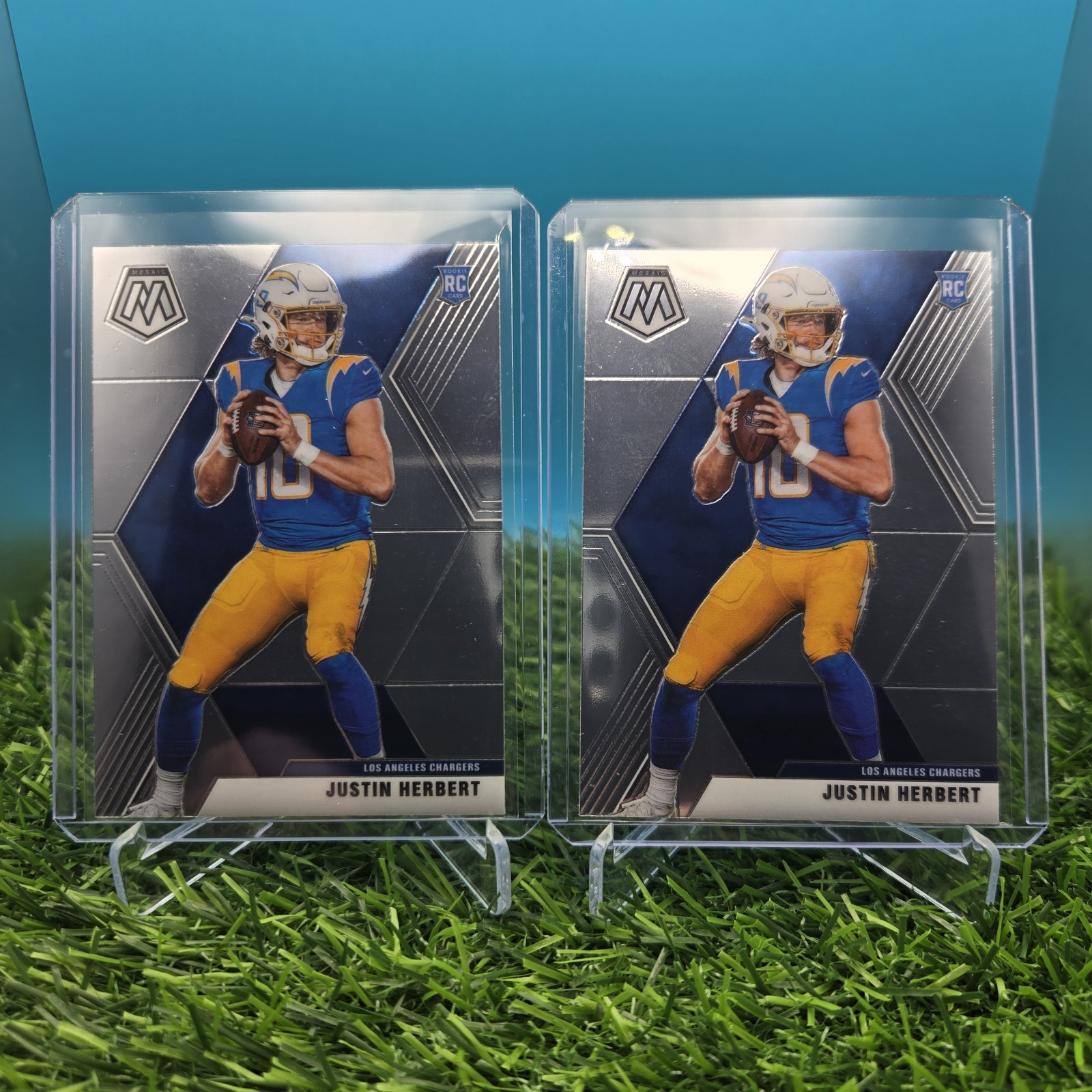 JUSTIN HERBERT ROOKIE RC 2020 Panini Mosaic #204 Los Angeles Chargers