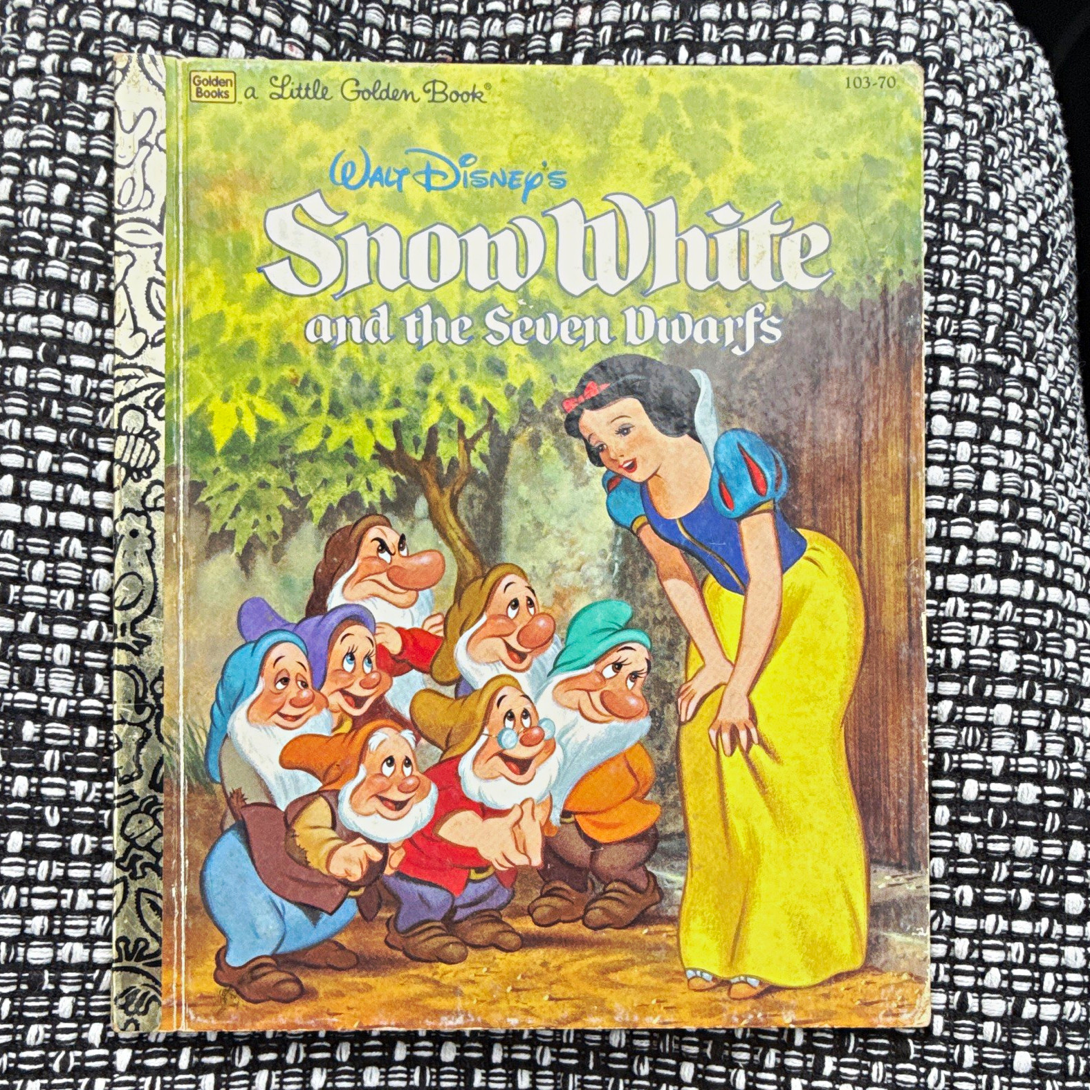 Walt Disney Snow White and the Seven Dwarfs Little Golden Book 1984