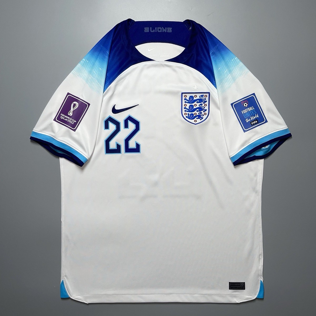 ENGLAND NIKE 2022 WORLD CUP FOOTBALL JERSEY #22 BELLINGHAM SIZE “L