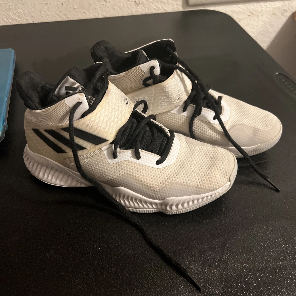 Adidas white shoes 2018 cheap
