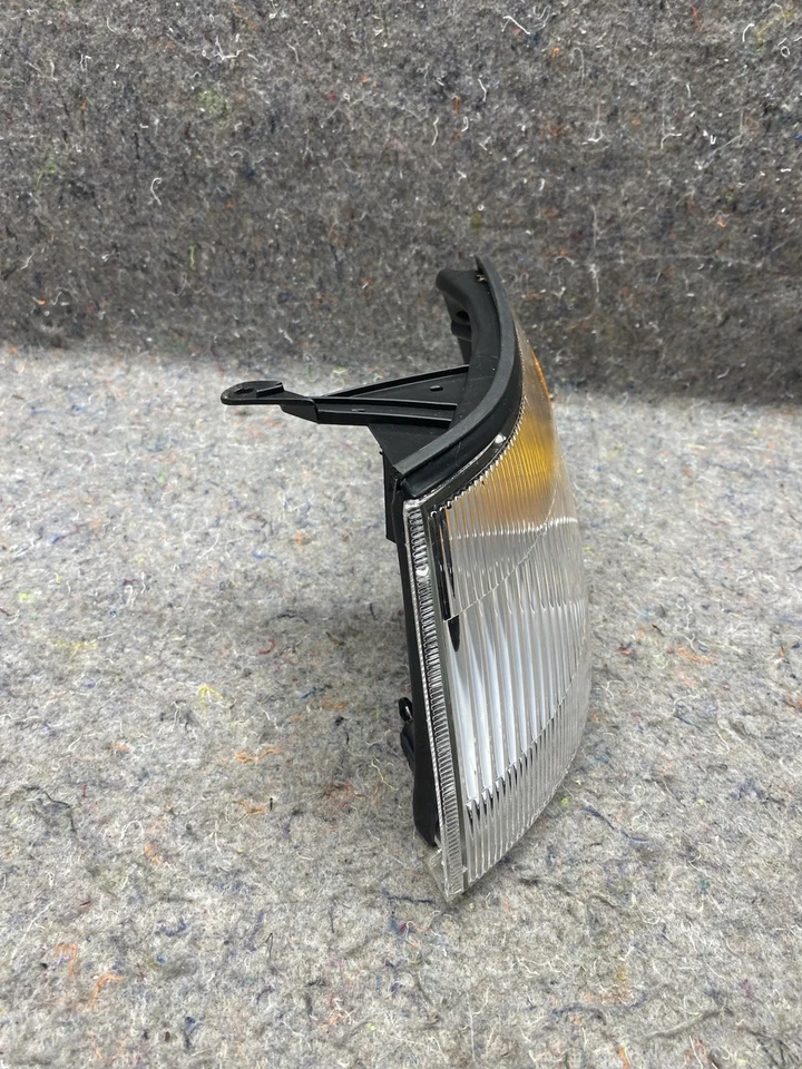 Luz de señalización lateral izquierda Toyota Corolla 1993-1997 Foto 4 de 4