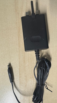 Original Huawei HW-120150B3W Netzteil 12V 1,5A 18W 5,5mm x 2,1mm