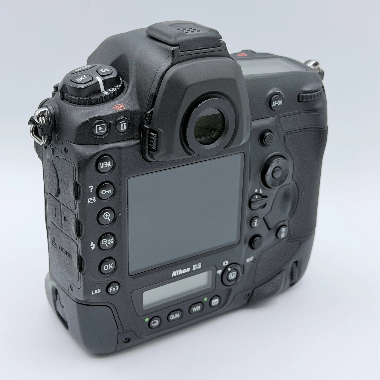 RARE FIND 4K SHOTS NIKON D5 Digital Camera 20.8MP DSLR Camera Body Dual XQD D5-a image 8