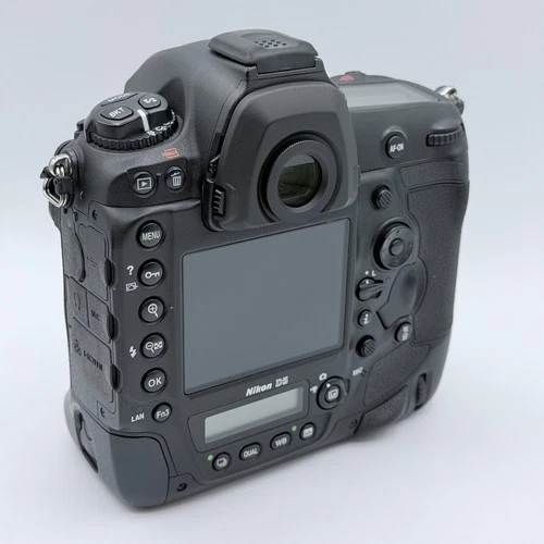 RARE FIND 4K SHOTS NIKON D5 Digital Camera 20.8MP DSLR Camera Body Dual XQD D5-a image 8