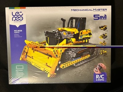 LECPOP Mechanical Master #8038 5 In 1 R/C Control + Bluetooth Control New Sealed