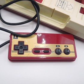 Nintendo Famicom Japanese Console boxed HVC-001 tested  H2727605