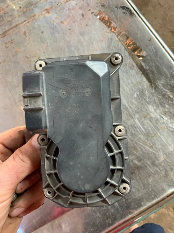 Conjunto de carrocería del acelerador 2014 para Hyundai Elantra Tucson Kia Forte Soul 11-20 2,0 L Foto 2 de 4