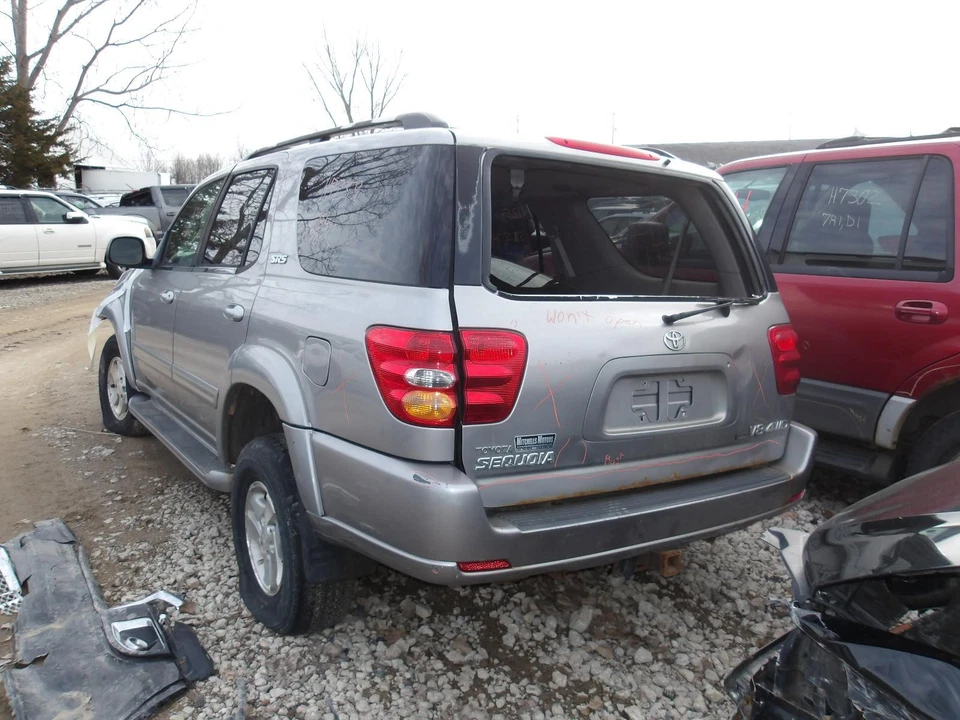 Medidor de velocímetro usado se adapta a: Toyota Sequoia Cluster MPH 2003 4x4 con control de deslizamiento Foto 3 de 4