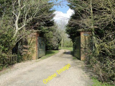 Foto 6x4 Eingang zu Wingfield Castle Bleach Green\/TM2377 Details von th c2014