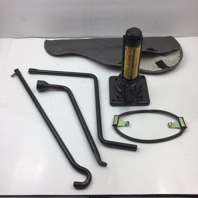 Toyota Tundra Sequoia Tacoma 4runner Tire Jack and Tool Kit Emergency