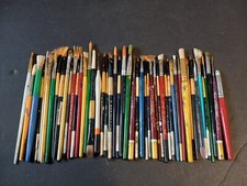 50 ASSORTED VINTAGE ARTIST PAINT BRUSHES, ESTATE LOT Multiple Brands 1