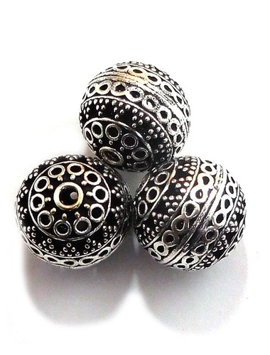 Lot De 2 Perles Indonésiennes En Acier Argenté Antique - 25x13 Mm - Idées Bijoux