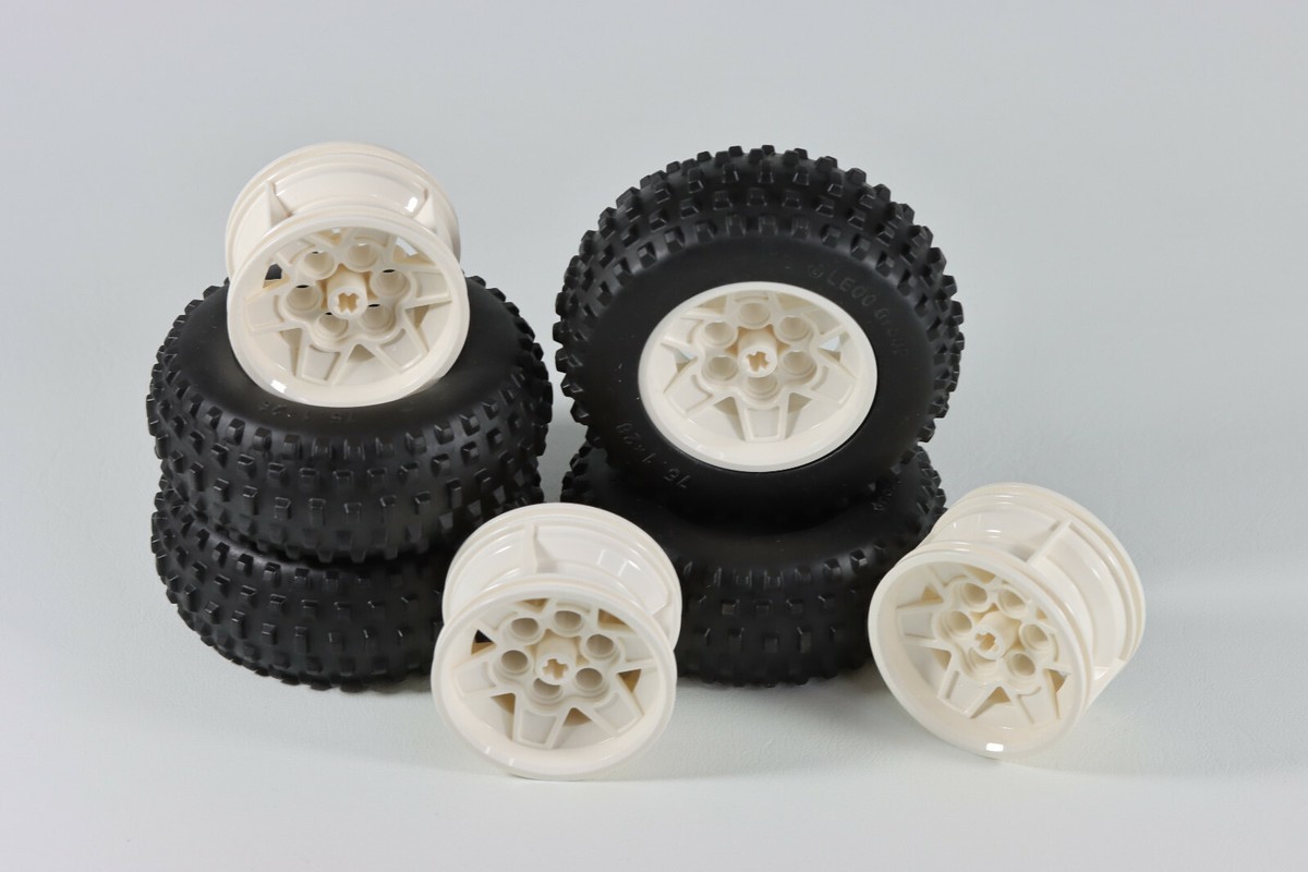 LEGO® Technic™ Black Tire x 28 Spiky Tread Wheels ID