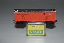 N Scale Model Power 3723 Pacific Fruit Express 40' Single Door Reefer C29790