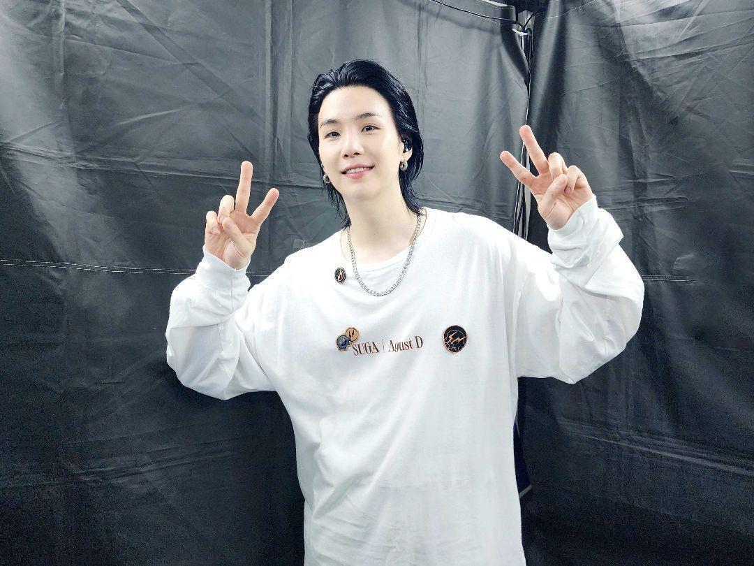 ★アメリカ限定★ ユンギ着用 Suga Tシャツ Agust D D-Day M USA Limited Yoongi Wearing Suga T-Shirt Agust D D-Day M | eBay