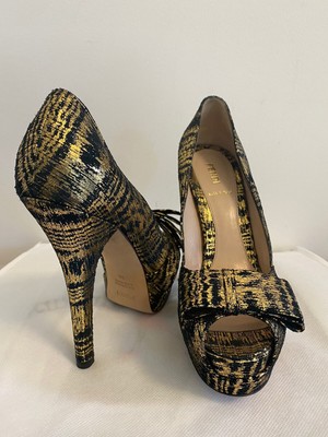 fendi peep toe pumps