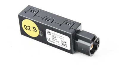 NEW SKODA SUPERB MK3 USB CONNECTOR 5Q0035726N