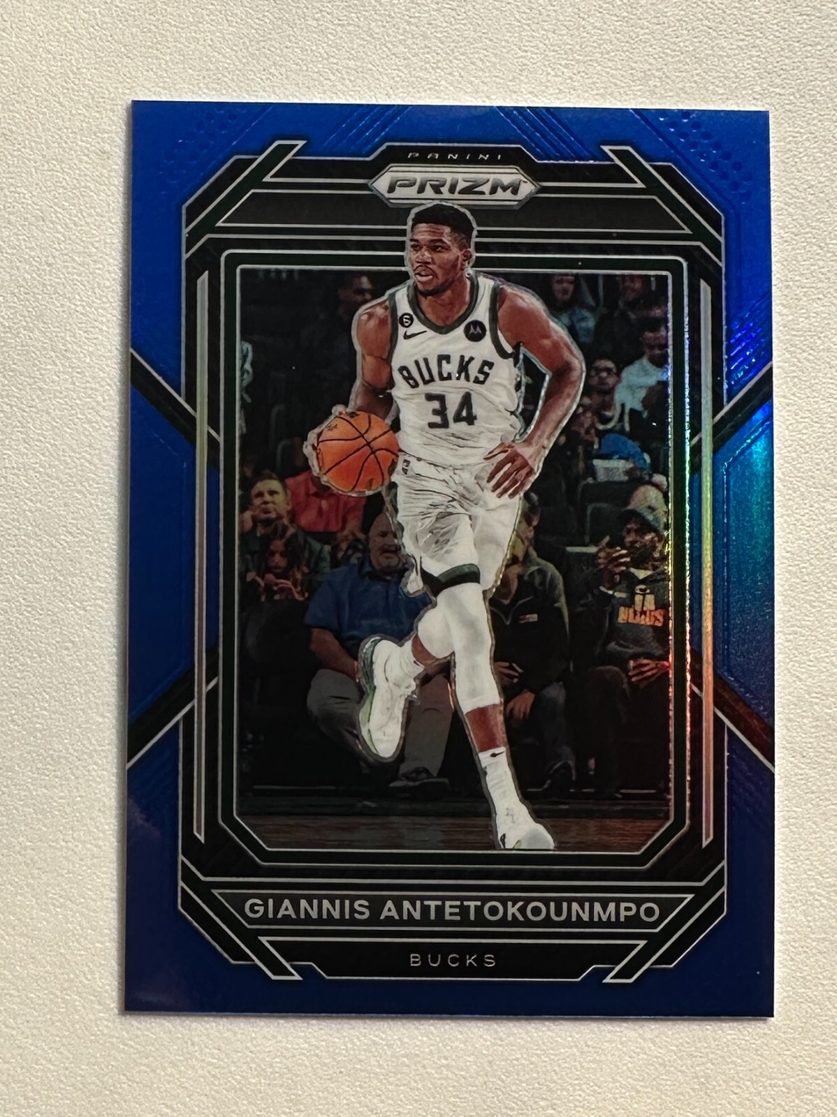 2022-23 Panini Prizm Prizms Blue #96 Giannis Antetokounmpo /199 #X5665