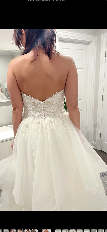 Elegante Vestido de Novia con Corpiño de Cuentas y Falda de Tul - Nuevo Con Etiquetas M/L Foto 2 de 4