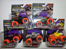 Monster Jam Spooky Collection Lot of 5 EarthShaker Grave Digger Zombie Unopened