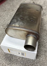 MagnaFlow XL 3 Chamber 409 Stainless Steel 2.5 Inch Muffler 13216 USED