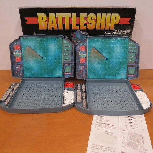 VINTAGE Battleship COMPLETE Milton Bradley 1996 90s War Classic Board Game