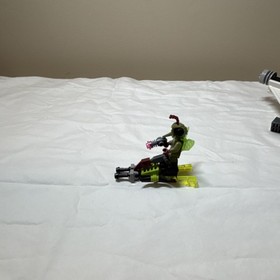 LEGO Galaxy Squad Swarm Interceptor (70701) Complete Set w/ Minifigures + Manual